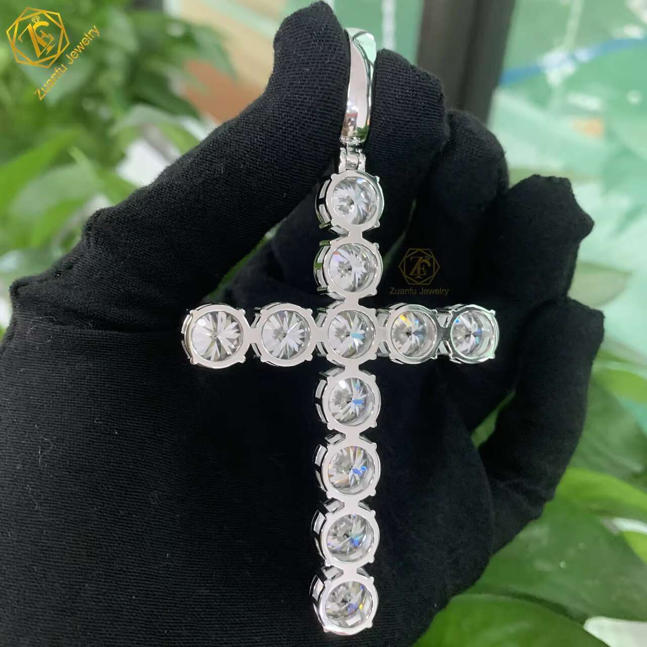 Large 10mm Moissanite Diamond Tester Cross Pendant 925 Silver Hip Hop Rock Iced Style Lucky Charms Hip Hop Rock Iced Charms