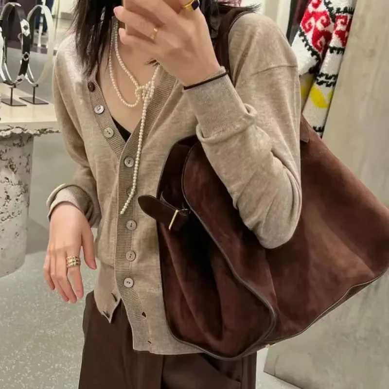 Vintage Luxury Designer Handbags Velvet Large Capacity Brown Travel Tote Bags Solid Shopping Commuter Shoulder Bag For Women Z250507