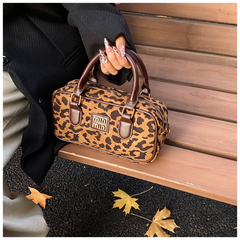 DHwanglijia Designerbag min Retro leopard-print small square bowling Woven Bamboo Basket Water Bucket Handbag Fashion Shoulder Diagonal Cross tote bag