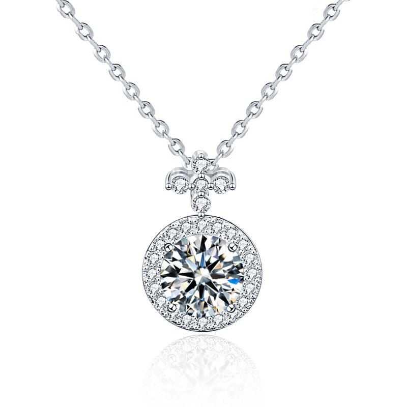 Luxury Moissanite Pendant Necklace with Four-Leaf Clover Design, S925 Sterling Silver, Round Halo Setting, Ideal for Gifts and Weddings