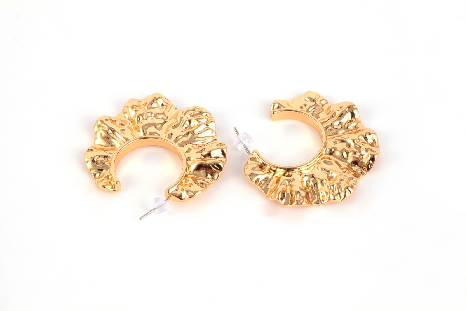 Crinkled Metal Design Textured Gold-Tone Ruffled Hoop Earrings a wide variety of styles Elegant Gold Earrings Simple yet Exquisite