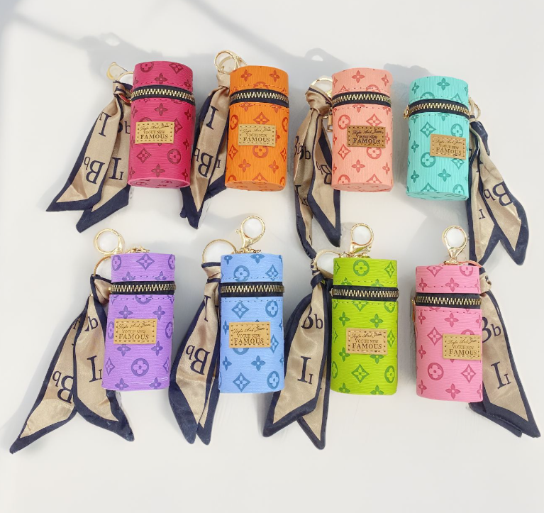 Fashion Key Rings Silk Scarf Lipstick Keychains Fashion PU Leather Purse Pendant Car Keyring Chain Charm Brown Flower Mini Bag Trinket Gift for Men Women