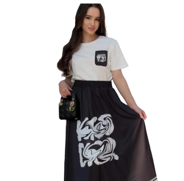 Womans Tracksuit Casual Designer Dresses Luxury Summer fashionable fresh simple and casual short sleeved large skirt set
