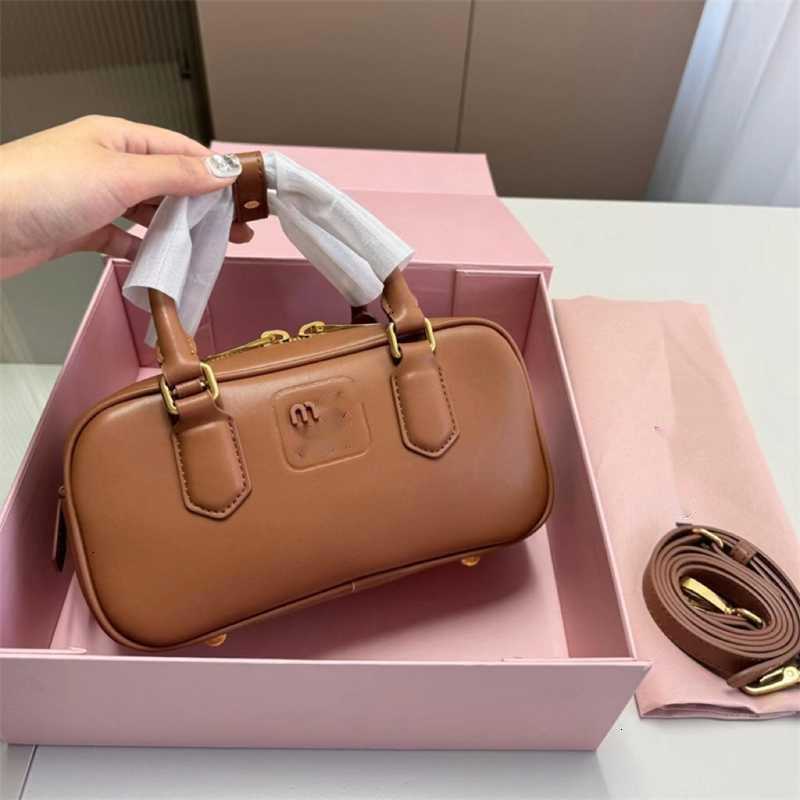designer bags for women Trend Miu Small Square Bag Boston Pillow One Skin Shoulder Crossbody Womens Mens Handbag Lamb Clearance