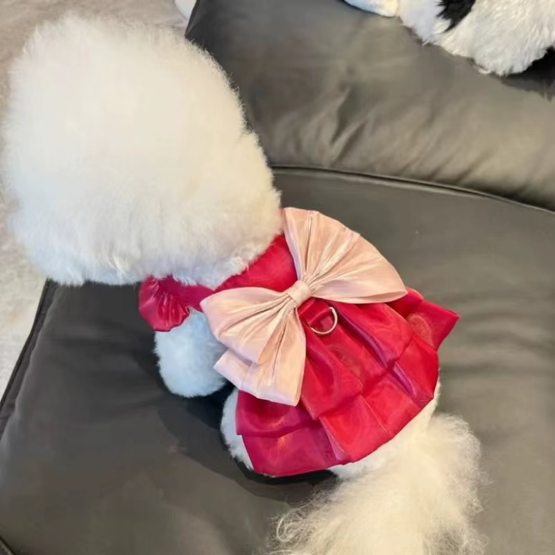 T00372 Dog clothes summer thin breathable air-flowing yarn princess dress skirt pet teddy bear panda traction buckle