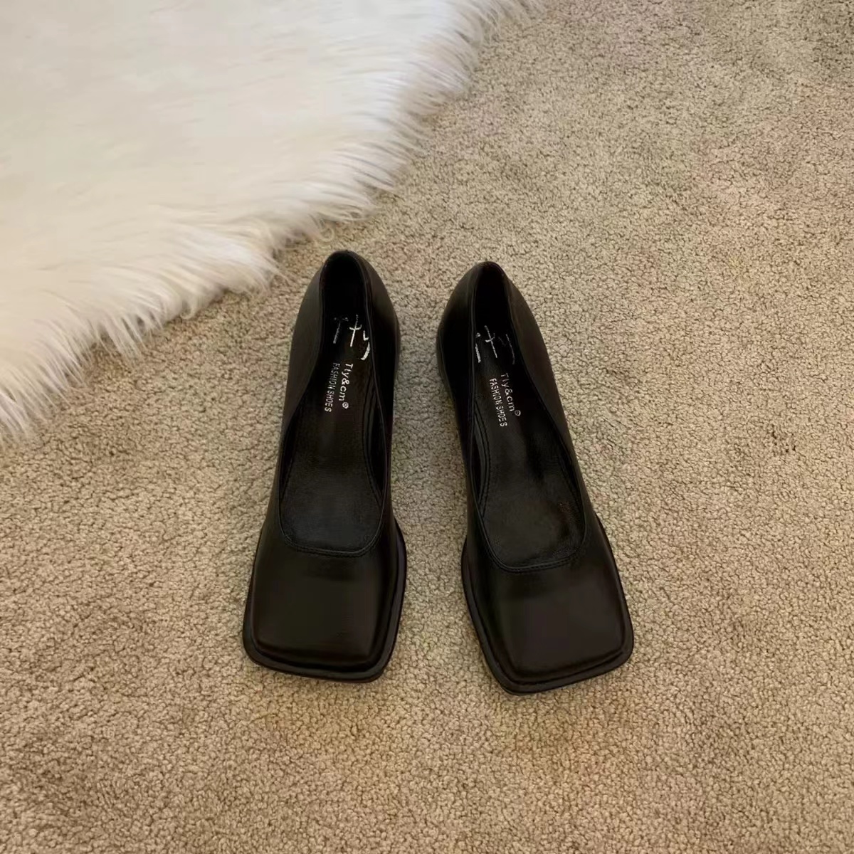 Dress Shoes French New single shoe women's Spring/Autumn Mary Jane Square toe thick heels work shoes Hepburn style 35-39 231207