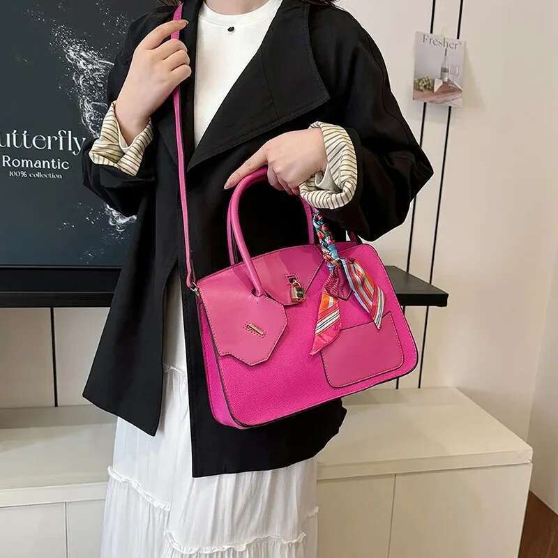 The 2025 Popular Vegetarian Kelly Three-in-one Convertible Tote and Crossbody Bag, A Unique Work To Party Bag