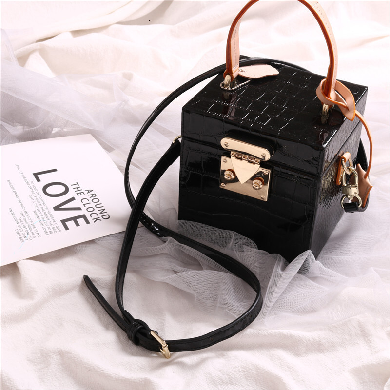 Top Quality, High-quality New Designer Handbag Genuine Leather For Women 2025 Spring Fashion Handheld Crossbody Bag Trend