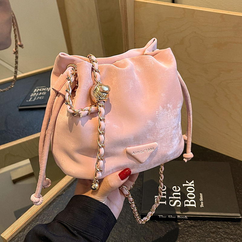 High Quality Brand, High-quality New Designer Handbag Amy Rabbit Women's New Western Style Solid Color Simple And Fashionable Multifunctional Cha