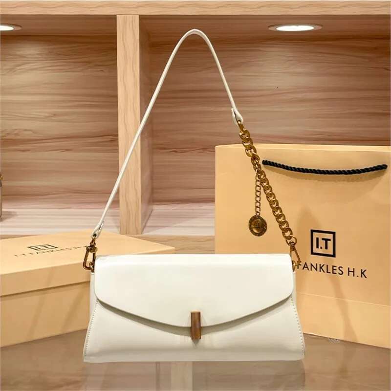 Light brand women's baguette armpit bag 2025 new design, high-end spring and summer single shoulder crossbody bag, chain