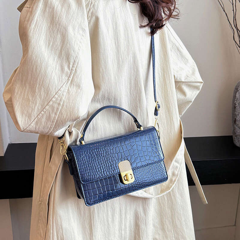 Women's high-end handbag new Korean version crocodile pattern fashionable versatile small square trendy single shoulder crossbody bag