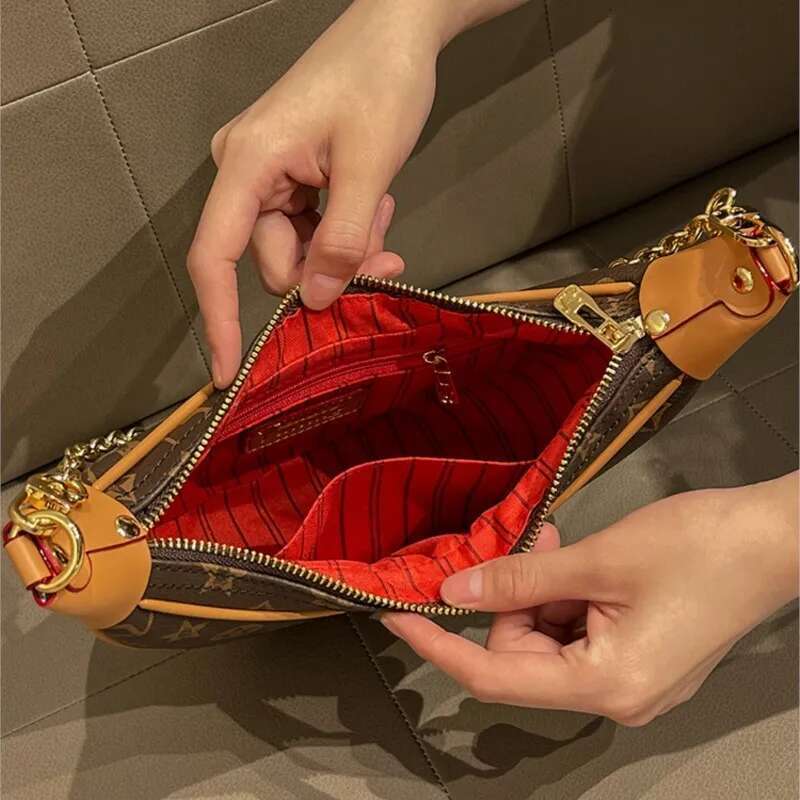 Light brand women's handbag designer genuine leather fashionable underarm bag 2024 new high-end single shoulder crossbody