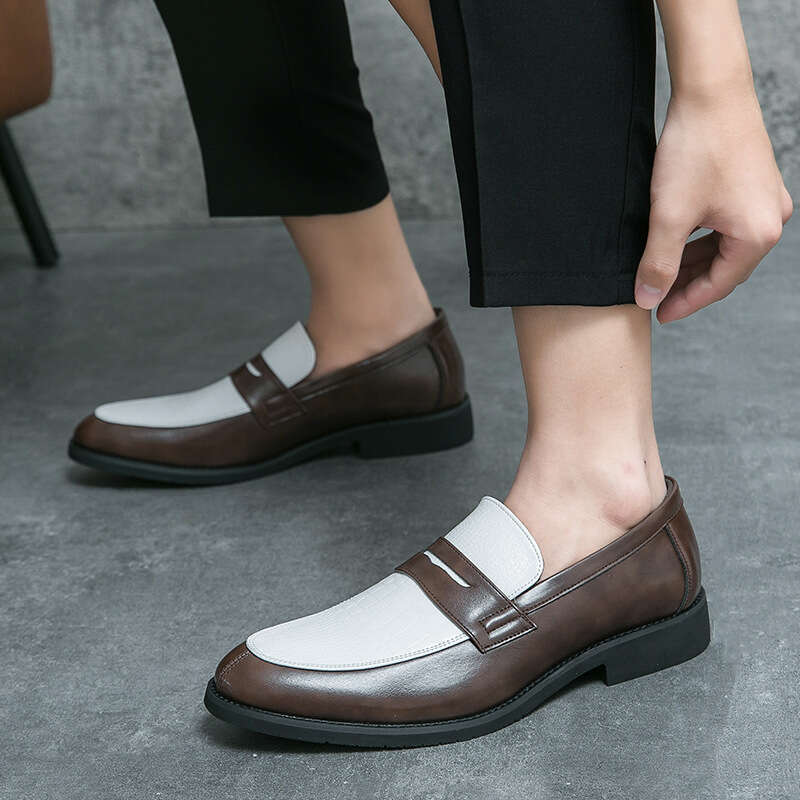Business formal suit, footwell, loafers, fashionable contrasting color, open mouth laughing leather shoes, men's plus size lazy shoes