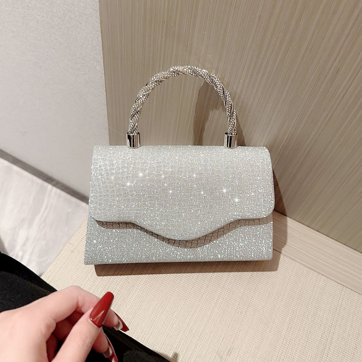 2025 New Women's Designer Bag Sparkling Diamond Dinner Bag Handbag Princess Makeup Women's Handbag High Quality Makeup Bag Wallet Underarm B