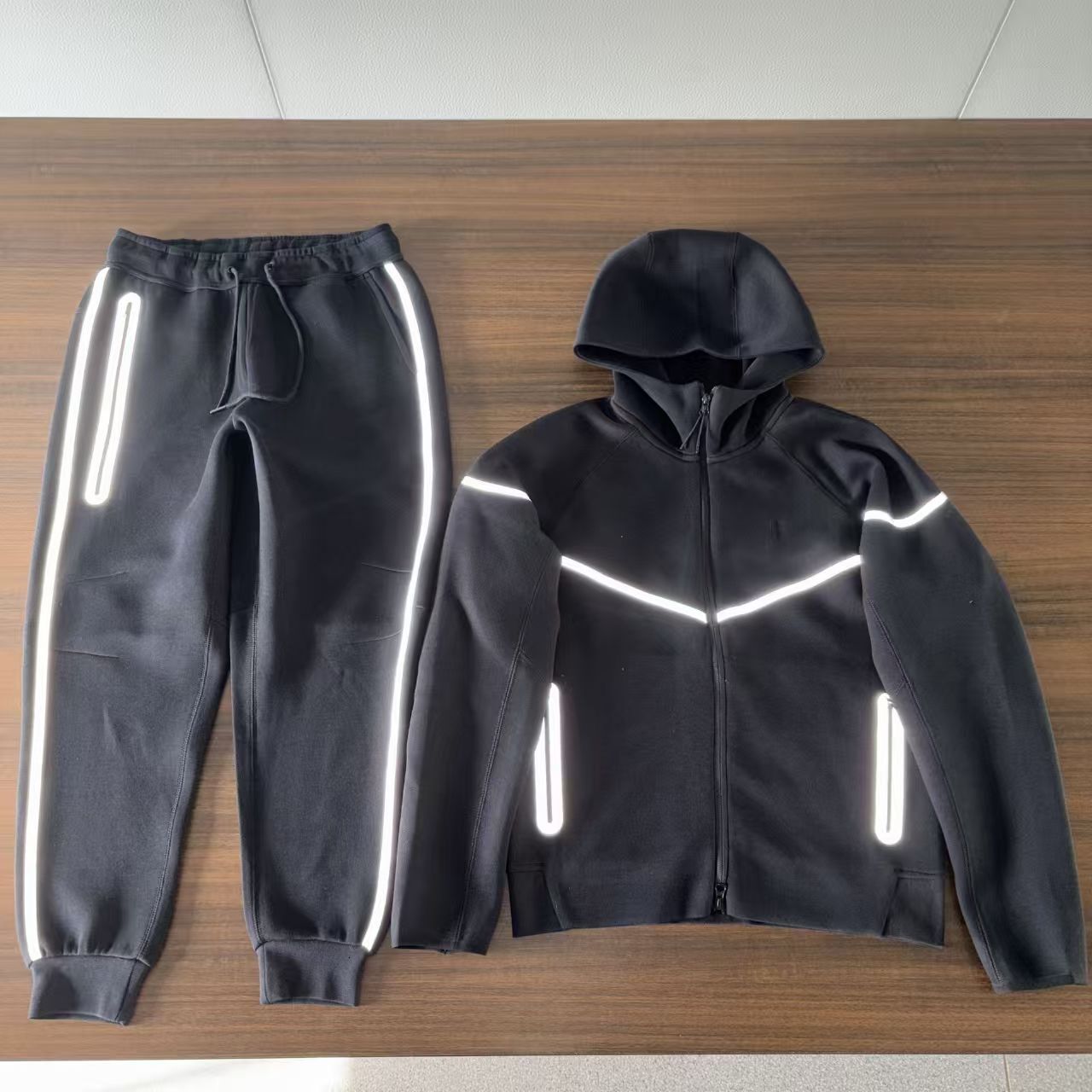 25 Year Spring Autumn New Zipper Sweater, Sports and Leisure Hooded Jacket, Pants, Air Layer Cotton Reflective Adhesive Set for Men