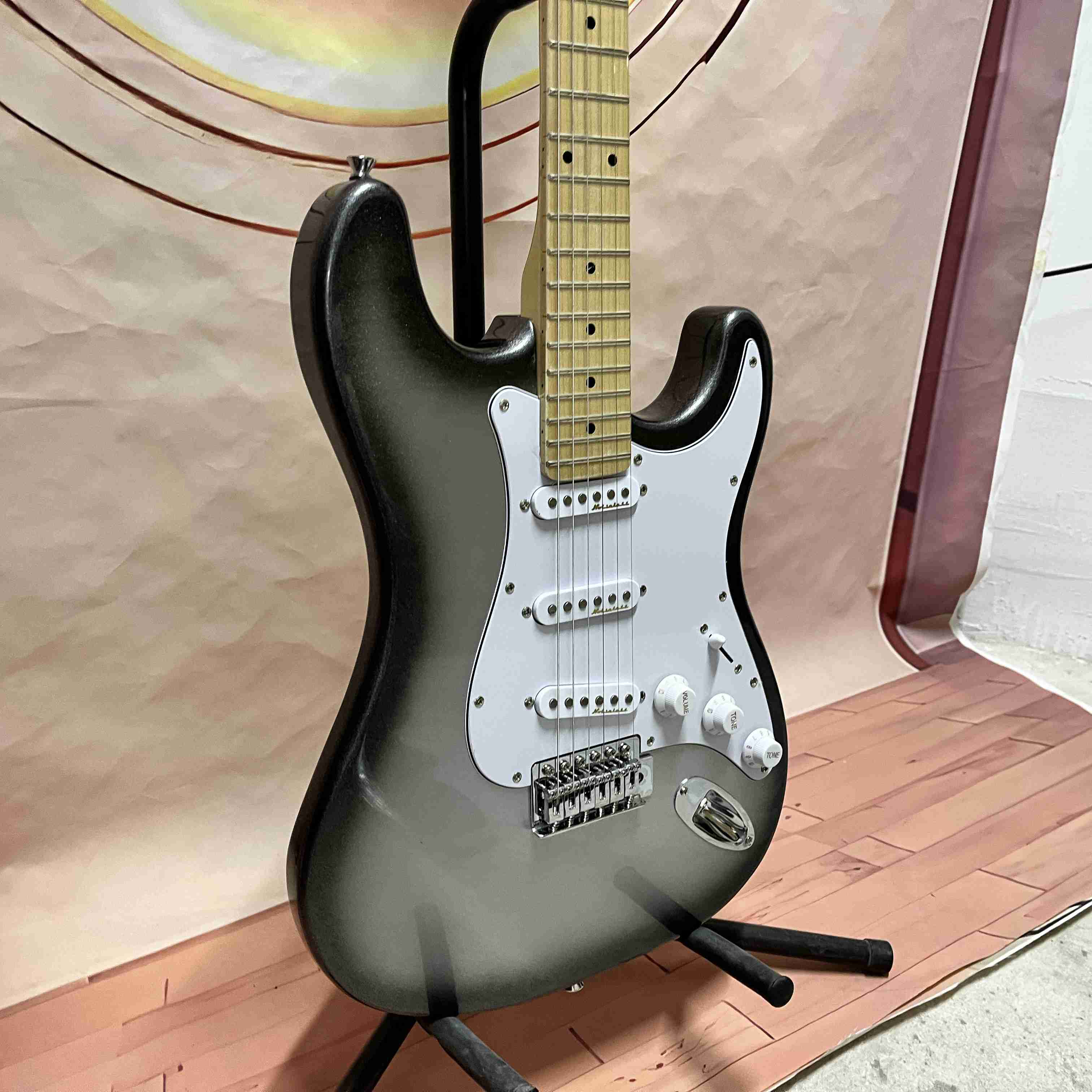 US WAREHOUSE exquisite ST electric guitar 22 frets SSS pickup Chrome hardware Maple neck 6 strings basswood body