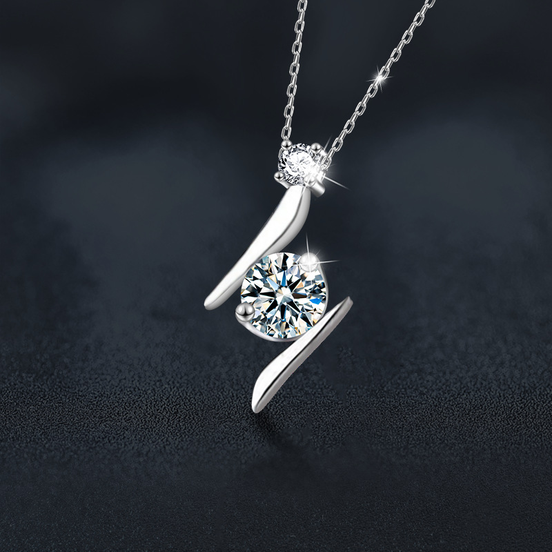 S925 Sterling Silver Moissanite Lightning Pendant Necklace for Women, Minimalist Clavicle Chain, Elegant Sparkle Jewelry Gift