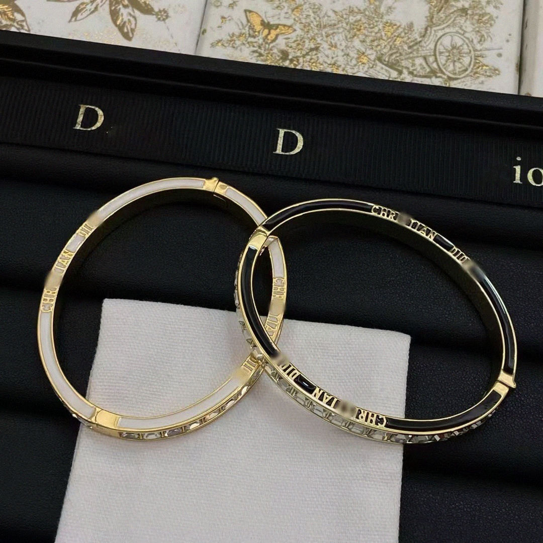 Gold Letter engrave diamond bracelet Designer personalized oval dropper brass Luxury brand All match Classic Bangle Wristband Designer btqG#