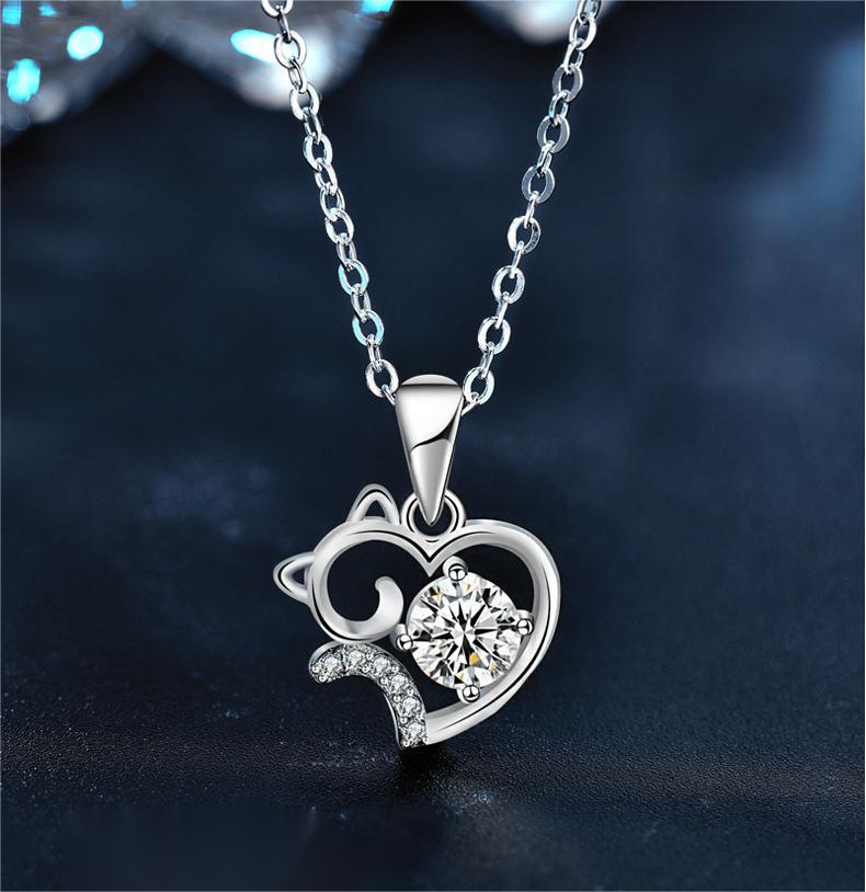 Cute Cat Heart Pendant 925 Silver Moissanite Necklace for Women Romantic Gift Minimalist Jewelry for Girlfriend Birthday Surprise