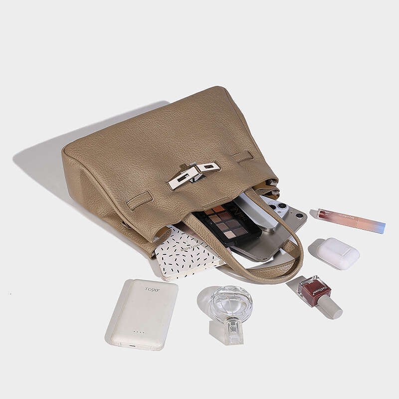 Genuine Leather Large Shoulder Bag Crossbody Clutch Handbag Women Designer For Girls Ladies Fashion Cross Woman