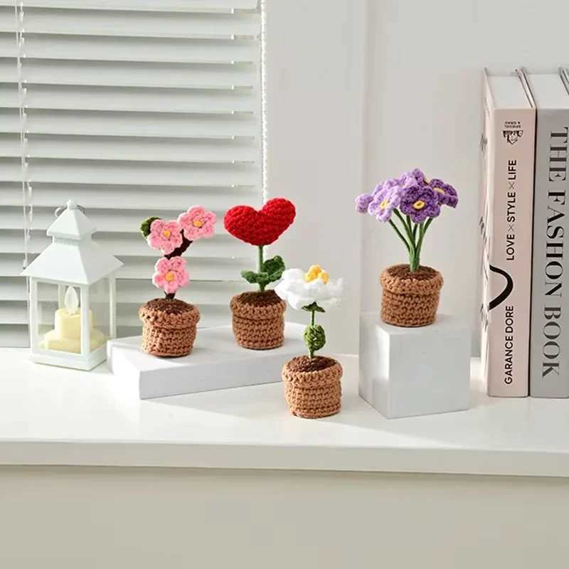 Handmade Knitted Flower Pot Red Heart Shaped Knit Imitation Potted Plant for Valentines Day Gifts Home Desktop Decor X250508