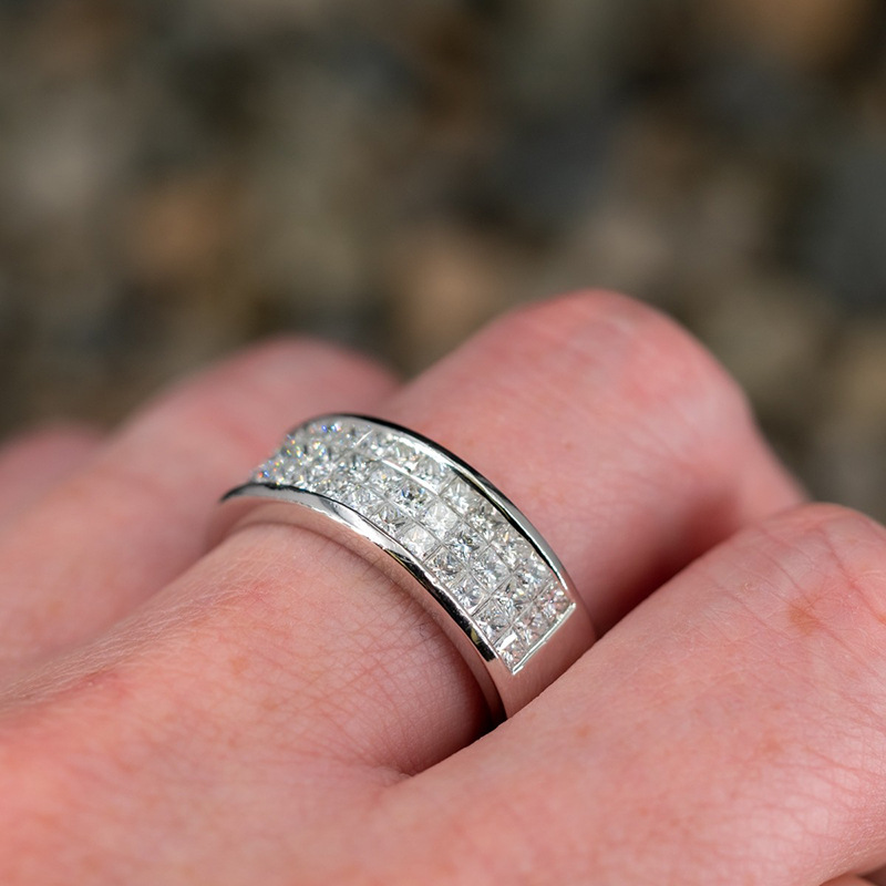 2025 Ins Popular Top Sell Simple Fashion Jewelry 925 Sterling Silver Fill Pave 5A Cubic Zircon CZ Diamond Party Elegant Women Wedding Band Ring Lover 