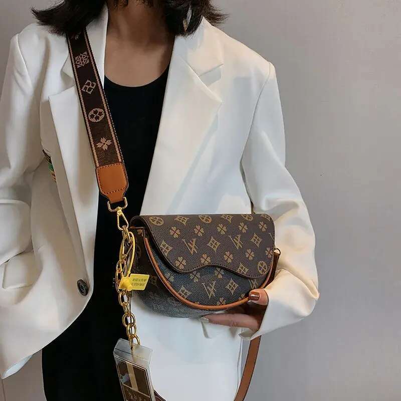 DHwanglijia Free shipping 2025 new designer Shoulder tote Bags For womans designer bag ladies flap printing hot fashion square handbag girl crossbody 