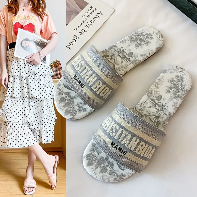 Free shipping 2025 new designer slippers flat slides for womens sandals girl blue pink fashion embroidery slipper outdoor shoes