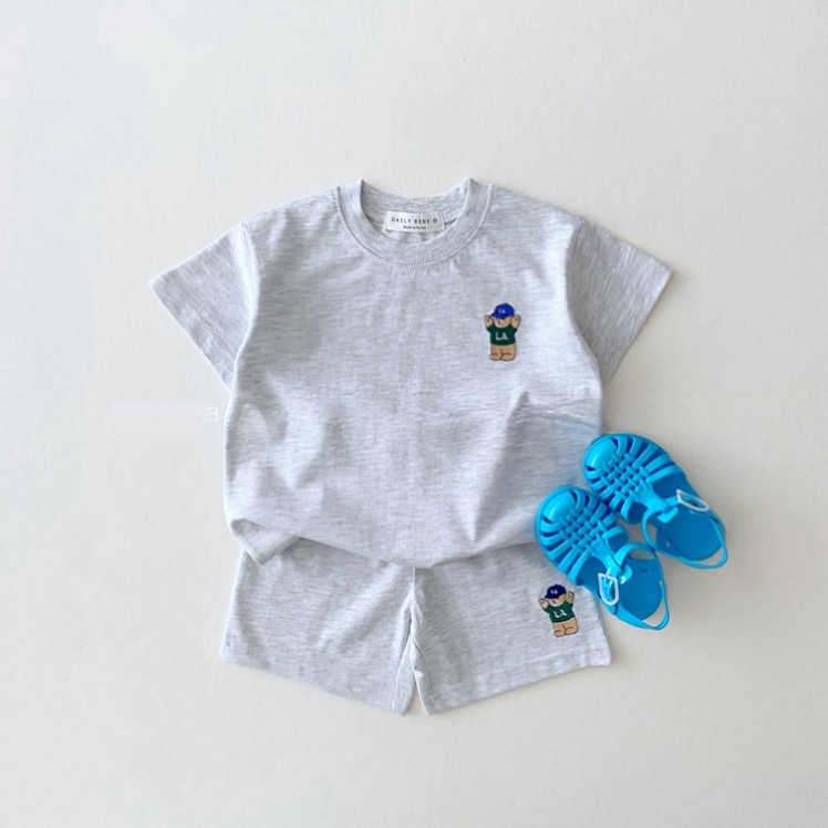 A Two-piece Set Of InS-style Infant And Toddler Printed T-shirt And Shorts, Trendy Summer Boy And Girl Baby Cotton Bear Short-sleeved Set Y250508