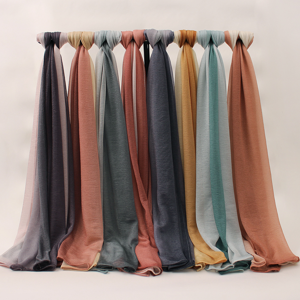F1019 Hot sale 2025 new style mercerized cotton color matching long scarf ladies summer thin cotton and linen scarf