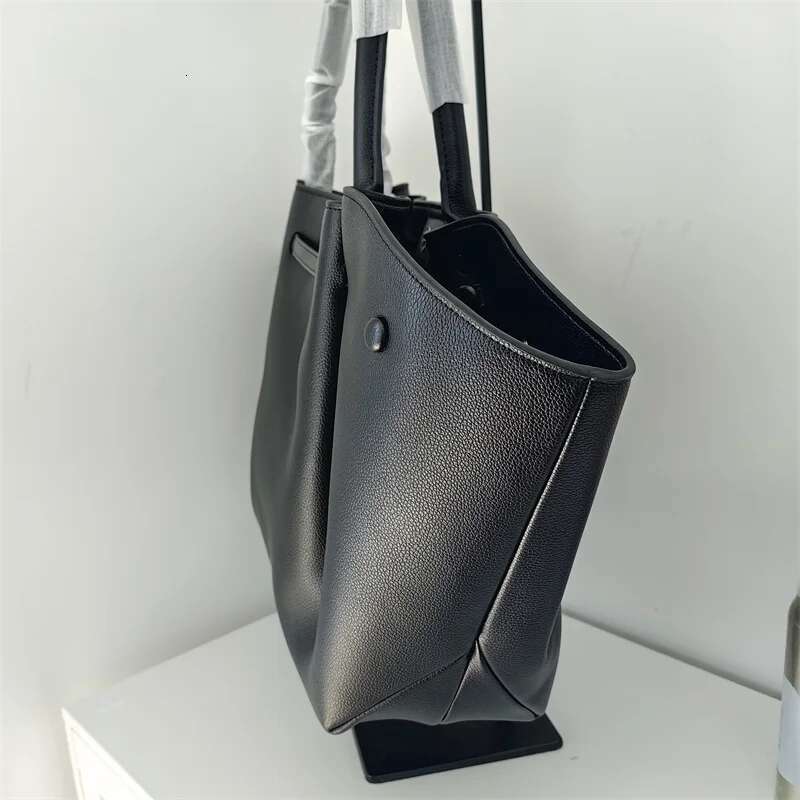 2025 Large Capacity Black Pu Leather Tote High Quality Women's Solid Color Pleated Daily Commuter Bag Female Handbags 250607