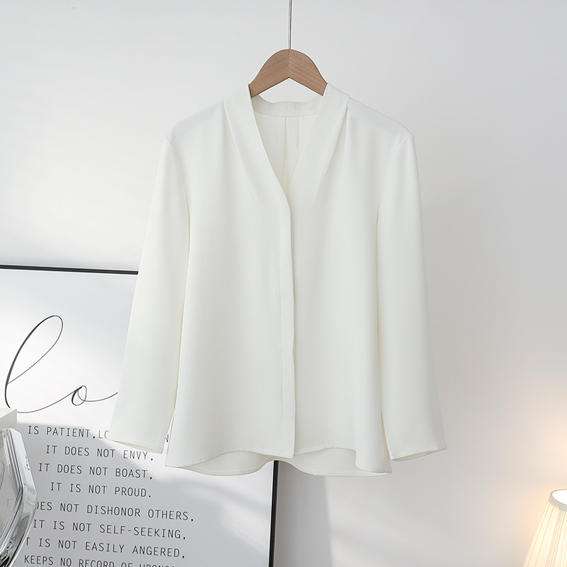 GY180 Spring new style mature V-neck French long-sleeved shirt female professional commuting interview gray white top