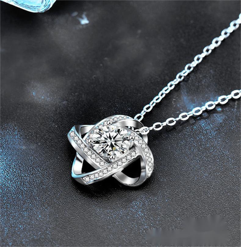 925 Sterling Silver Moissanite Four-Leaf Clover Pendant DIY Accessories Unique Design Necklace Silver Jewelry