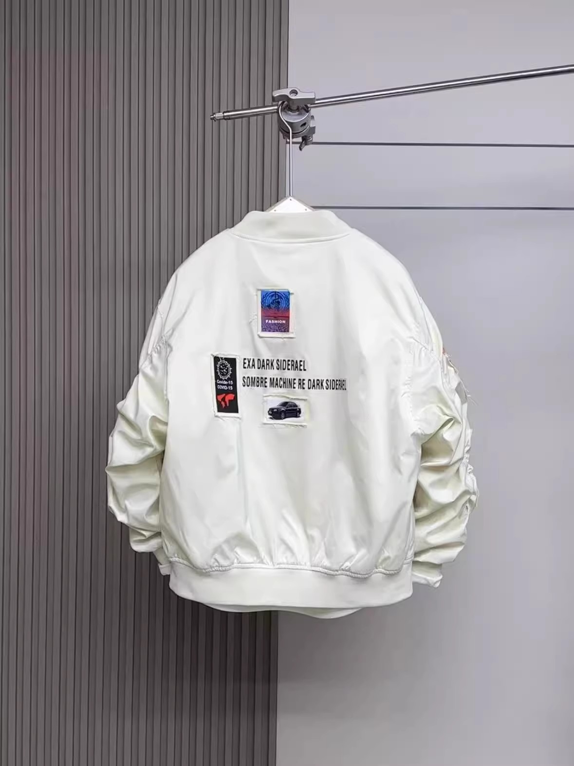 Casual Unisex Outerwear: Stylish American Pilot Bomber Jacket Perfect for All Seasons