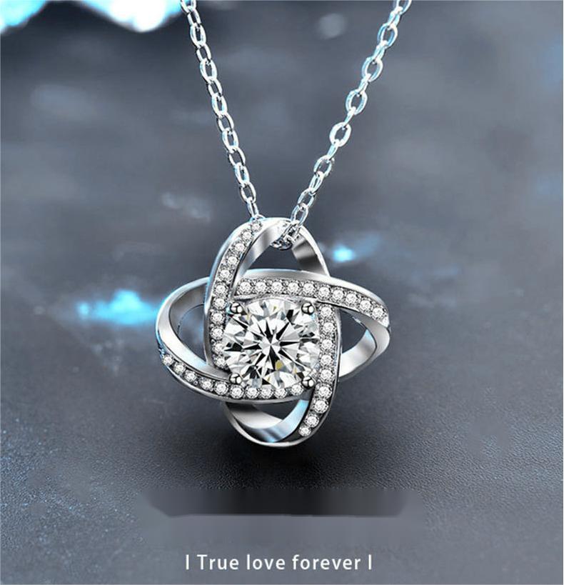 925 Sterling Silver Moissanite Four-Leaf Clover Pendant DIY Accessories Unique Design Necklace Silver Jewelry