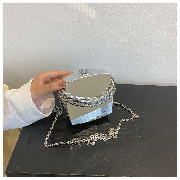 Dinner Bag Dinner Bag Instagram Popular Metal For Women S New Niche Chain Single Shoulder Crossbody Mouth Red Bag Stylish Handbag Banquet Bag KQ KQ