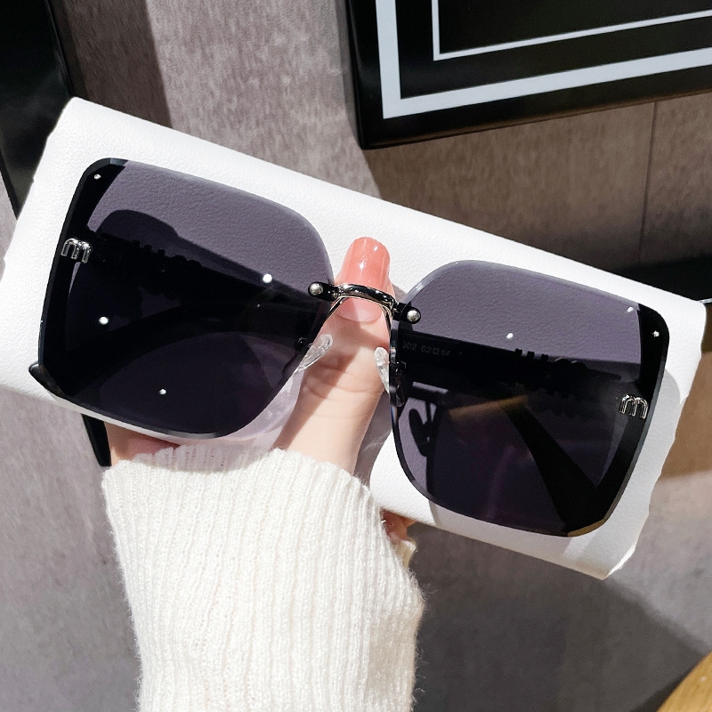 Designer Sunglasses Free Shipping 2025 New Fashionable Commuter Half Frame Light Luxury Sunglasses Premium Texture Sunglasses