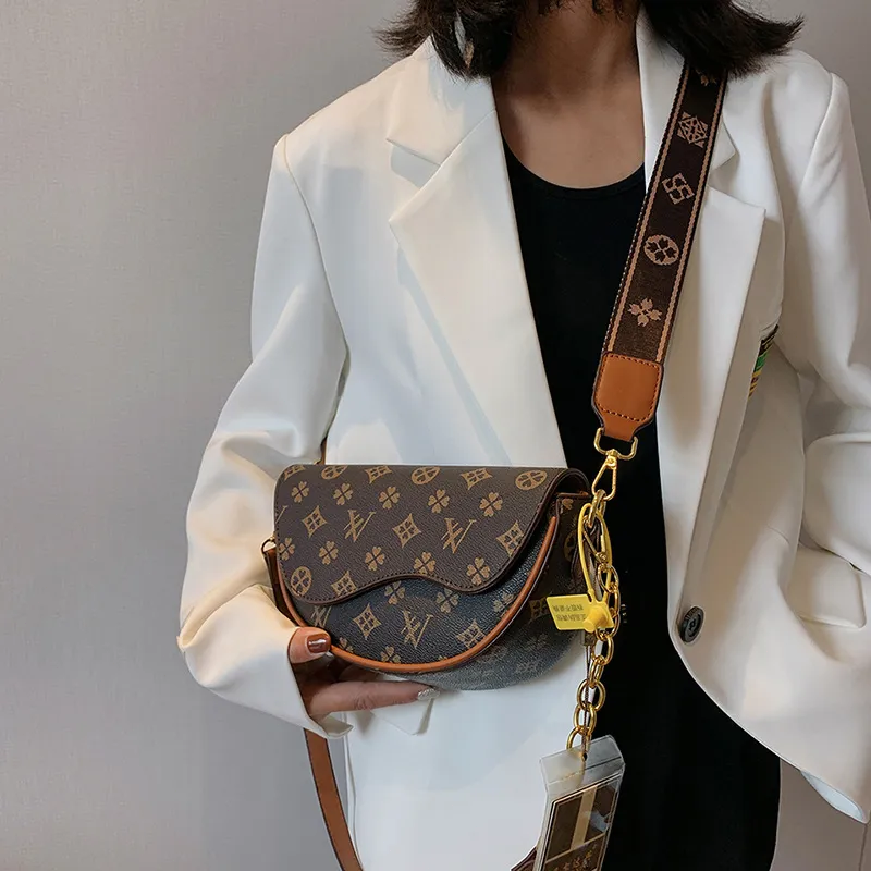 free shipping 2025 new designer bag shoulder tote bags for womans ladies flap printing fashion square handbag girl crossbody saddle bag