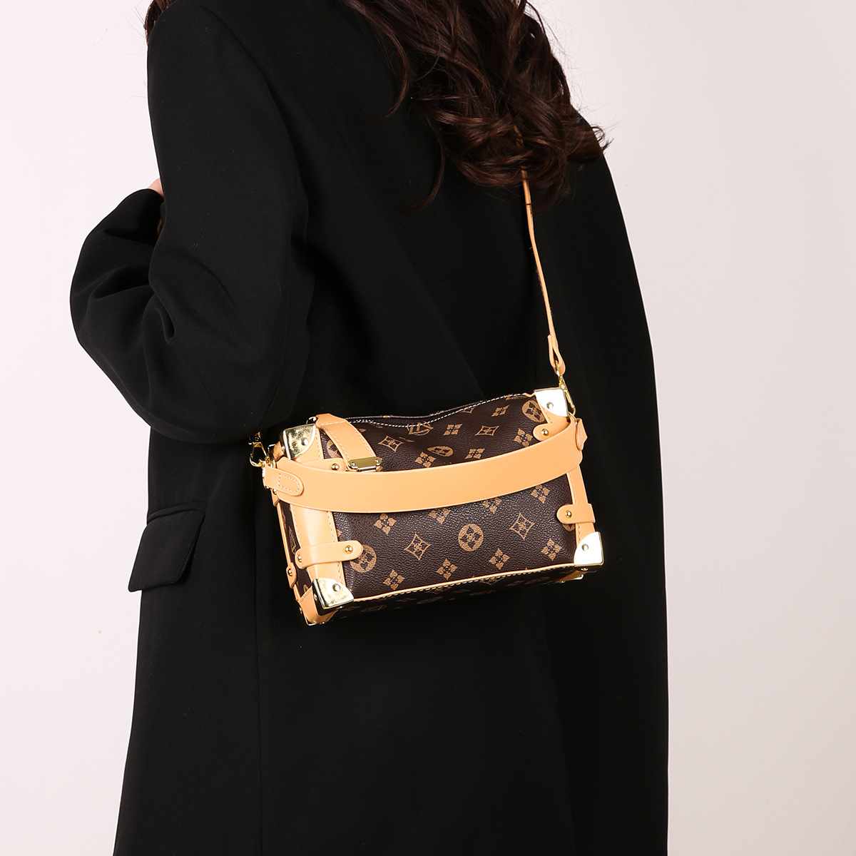 2025 New Ladies' Bags with a High - end Sense European and American - style Fashionable Box Bags Versatile and Elegant Ladies' Shoulder and 