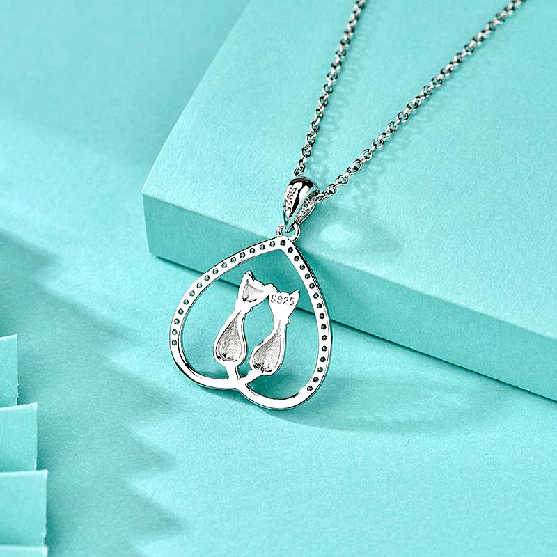 Sophisticated Feline Motif 925 SS Heart Shaped Cat Pin | Ideal Gift Item for Feminine Fashionistas
