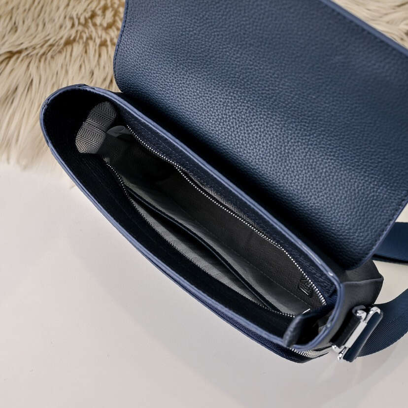 TOP Handbags Men Leather TRIO Messenger Bags Shoulder Make up Bag Designer Handbag Tote bag AAAAA
