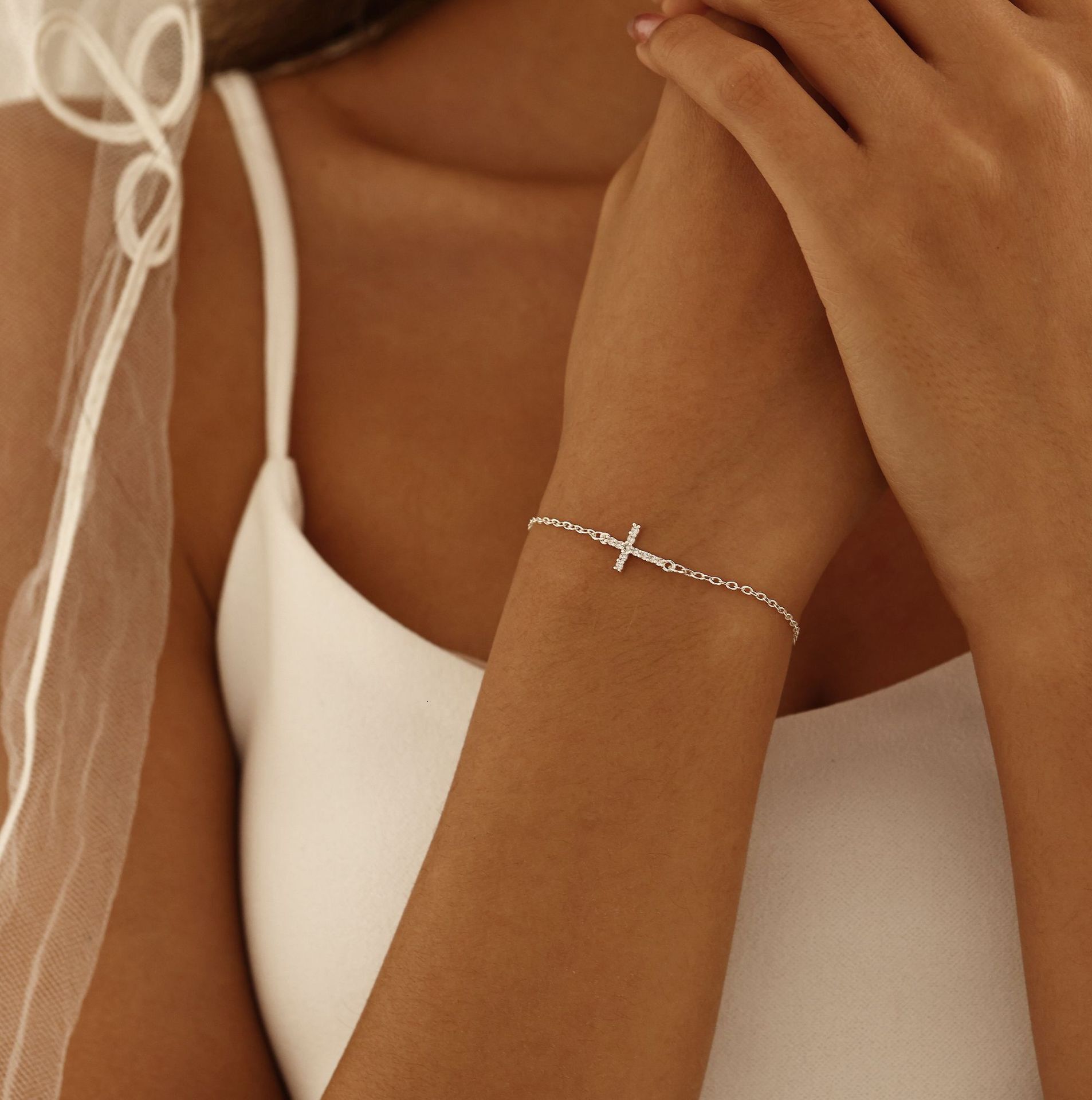 Jewelry Fashion Design Titanium Steel Couple Valentine's Day Snake Chain Handmade Knot Bracelet