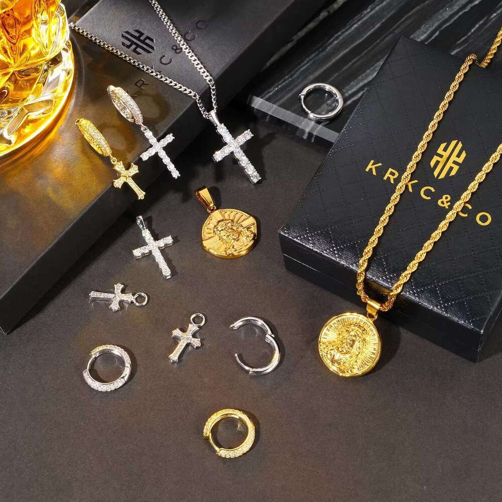 Easter Faith Jewelry Gift Saint Christopher Cross Gold Plated Men and Women Religious Jesus Passion Statue Coin Necklace
