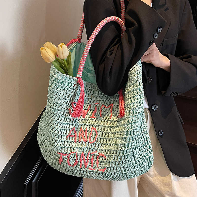 Summer beach vacation style small fresh mint green grass woven bag ins style large capacity forest style artistic shoulder bag