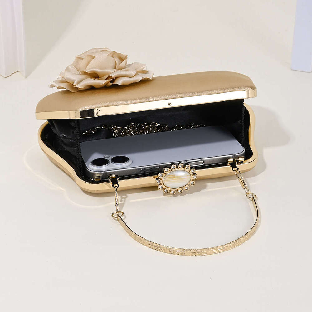 Dinner Bag Dinner Bag New Silk Flower Dinner With Temperament One Shoulder Diagonal Cross Niche Design Hand Held Dress Evening Bag KQ KQ