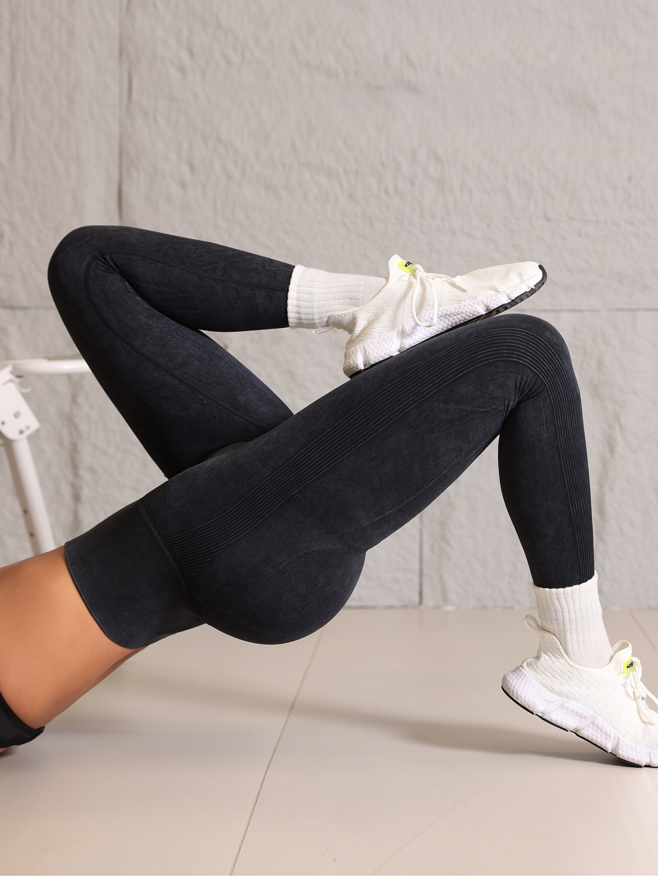 Peach seamless pants, hip hugging breathable yoga clothes, high waisted sports leggings, fitness pants