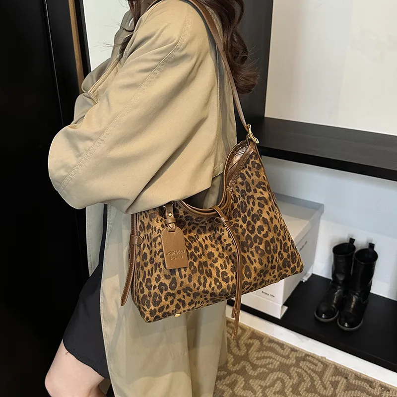 2025 designer bag shoulder tote bags for womans ladies leopard print fashion handbag square crossbody underarm bag