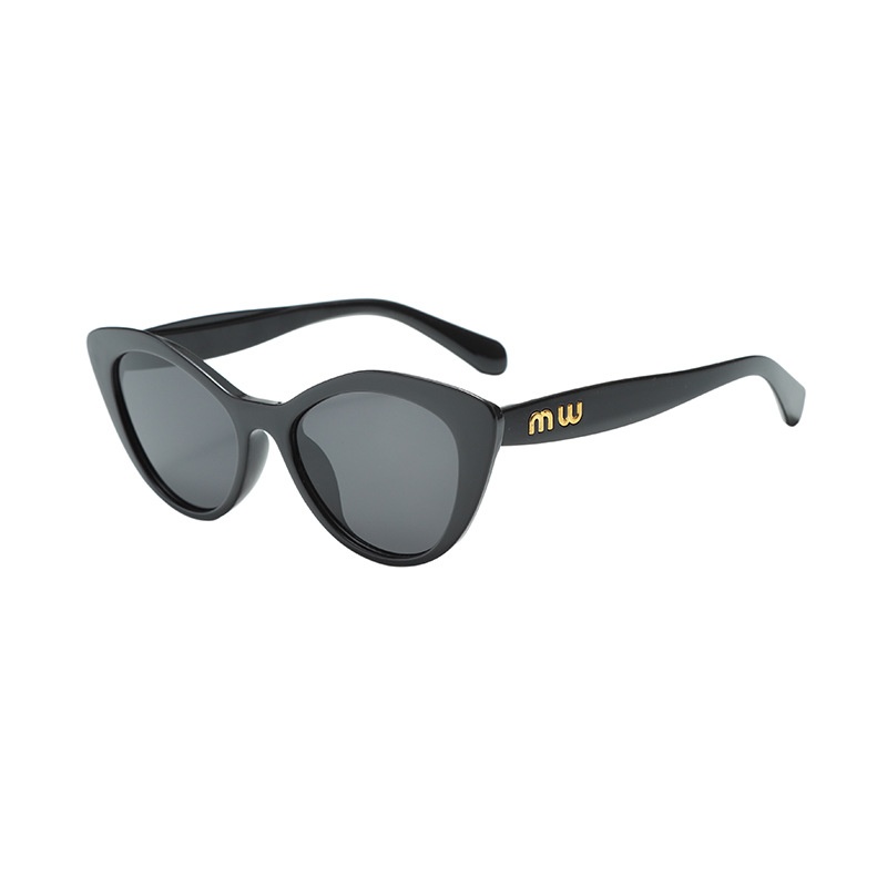 2025 Summer Hot Selling Free Shipping Fashion Designer Retro Cat Eye Sunglasses Fashion Versatile Sunglasses women black color