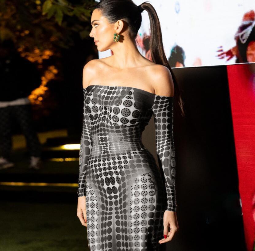 2023 Spring New Womens Dress Featuring Fake Straight Neck Splice Long Sleeve Slim Swing Dress