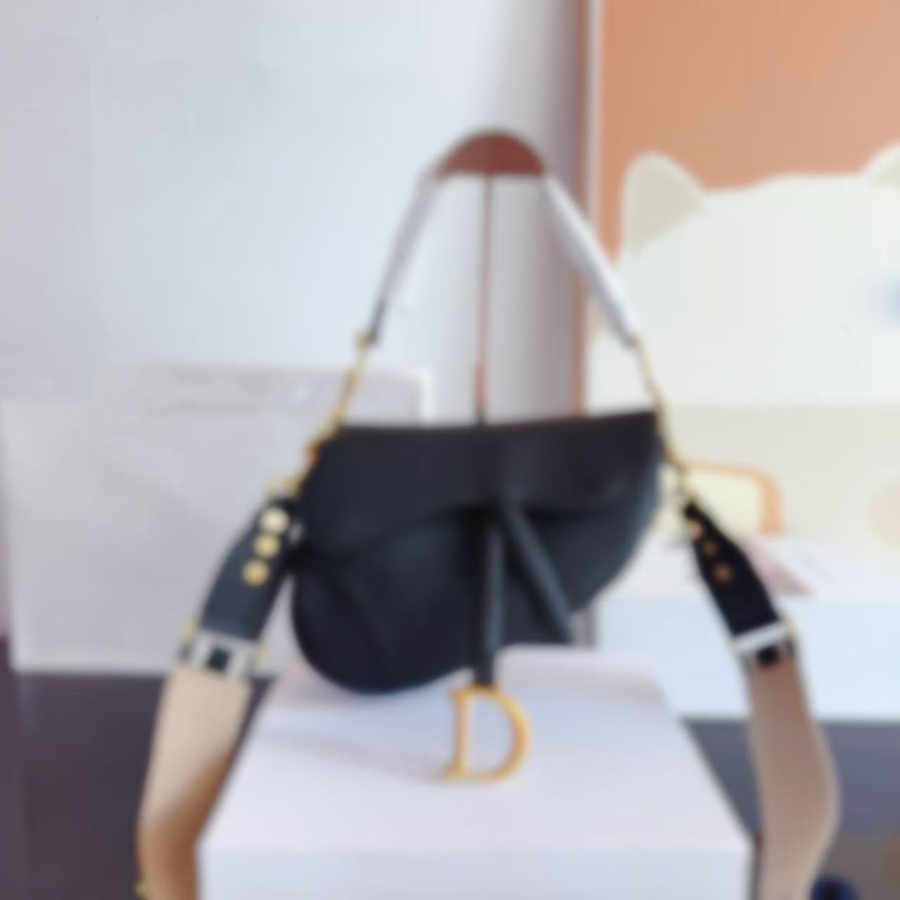 Luxury Designer Bag Saddle Bag Shoulder Bag Women's Classic Flip Tote High Quality crossbody bag Leather Designer Tote Embroidered Luxury bag
